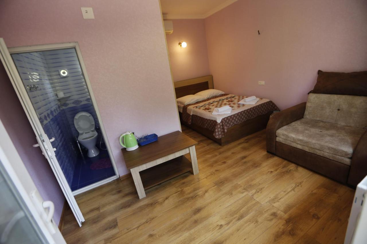 Lilia Guesthouse シグナギ エクステリア 写真