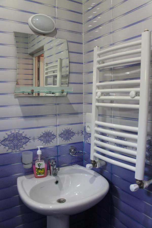 Lilia Guesthouse シグナギ エクステリア 写真